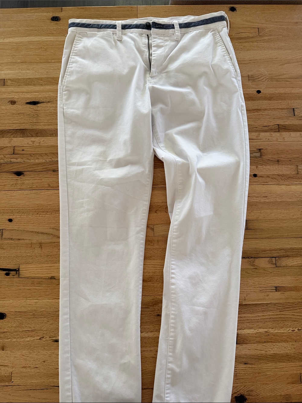 Express Men's White Casual Chino Jeans - Classic Slim Fit 32x34